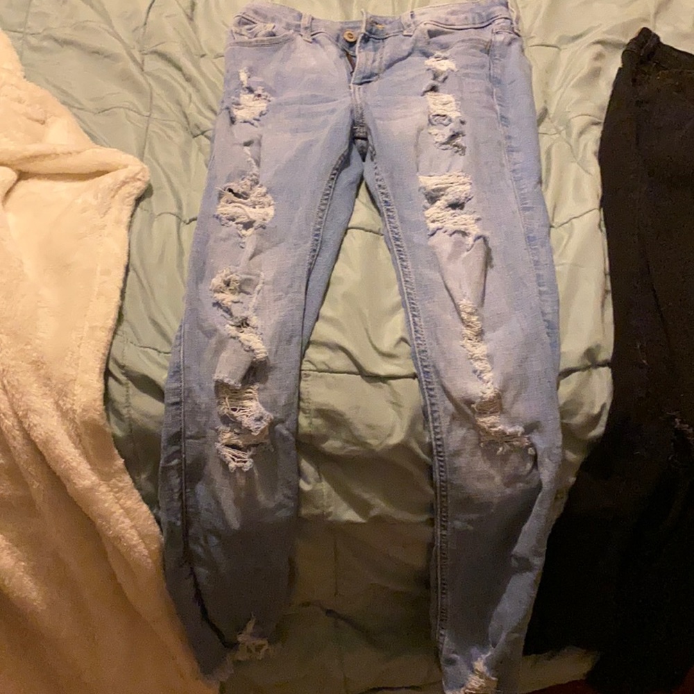 Brand: Hollister, Color: light blue, Size: 5s